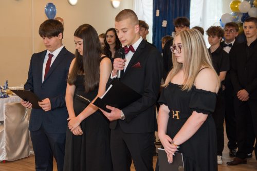 bal 8 klasy 010