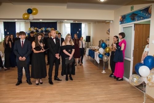 bal 8 klasy 017