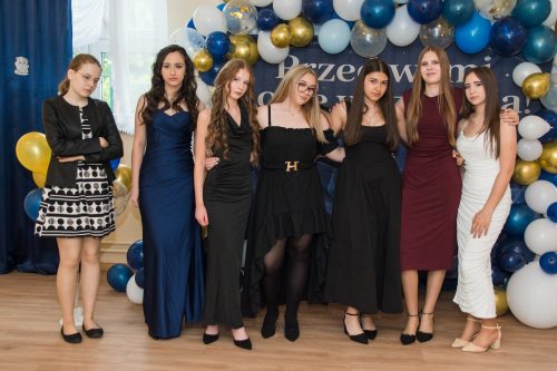 bal 8 klasy 052