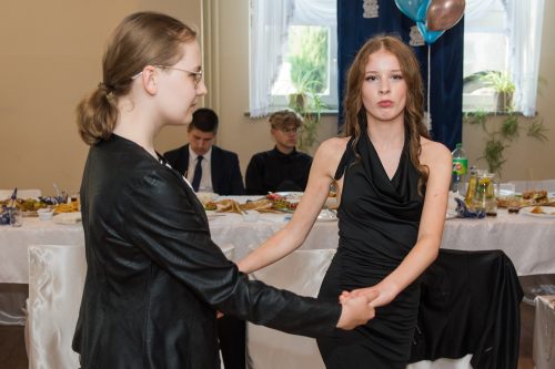 bal 8 klasy 201
